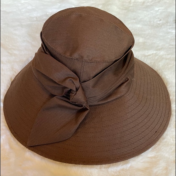 Betmar New York Accessories - NWT - Betmar New York Sun Hat in Chestnut